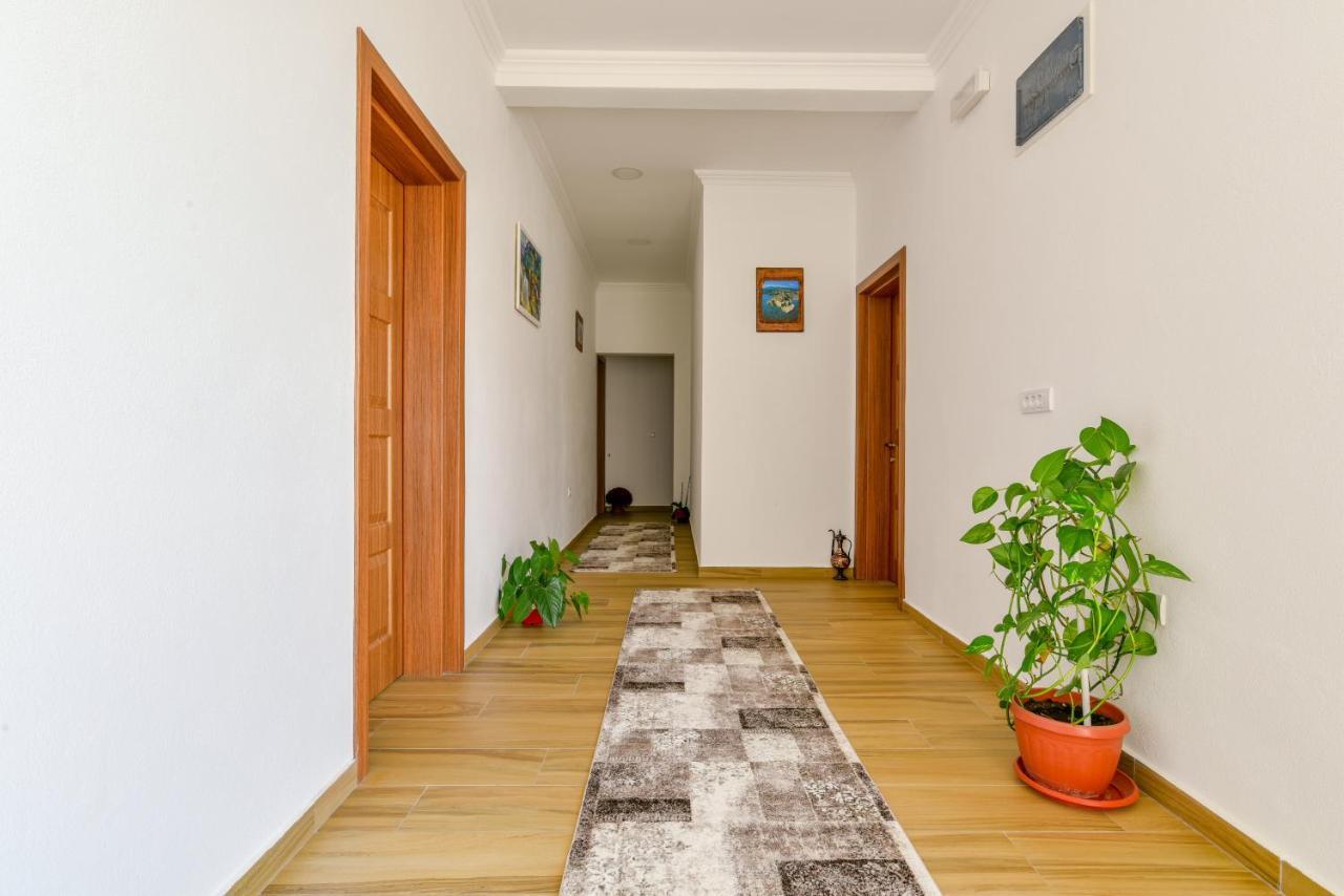 Apartments Hillside Ulcinj Bagian luar foto