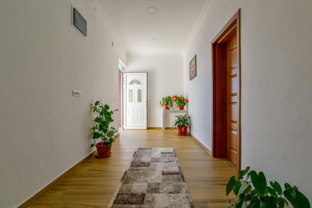 Apartments Hillside Ulcinj Bagian luar foto